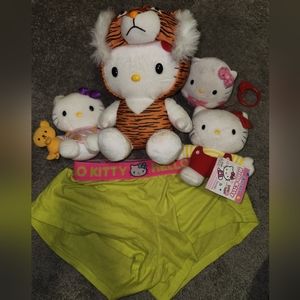 Hello Kitty Lot
